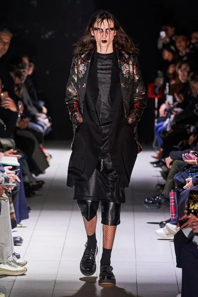 Look 9